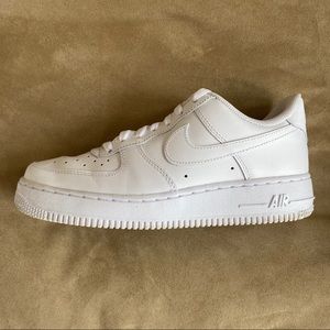 Women’s Nike Air Force 1 ‘07 (only worn once!)